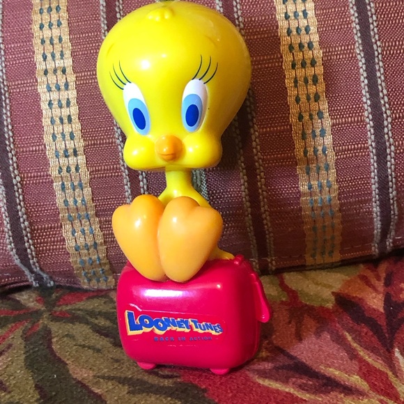 9263 VTG Tweety Bird Bobble Head Back In Action Africa Red Suitcase Yellow Bird - Picture 6 of 13